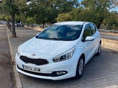 Blanco Usado 2015 Kia Ceed GT Berlina | 9200 € (Precio justo)