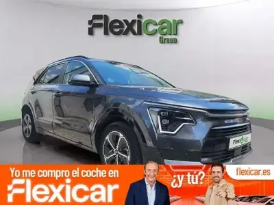 Usado Kia Niro 141 CV (103 kW) 2022 Verde SUV