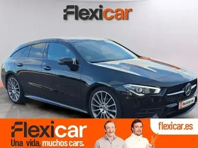 Usado Mercedes CLA200 Shooting Brake 163 CV (119 kW) 2022 Negro Familiar