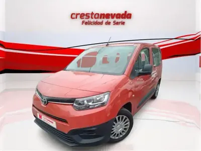 Occasion Toyota Proace City City 131 PK (96 kW) 2023 Rood MPV