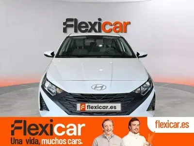 Usado Hyundai i20 100 CV (73 kW) 2024 Blanco Utilitario