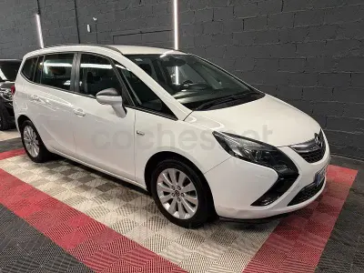 Usado Opel Zafira Tourer Excellence 130 CV (95 kW) 2013 Blanco Monovolumen