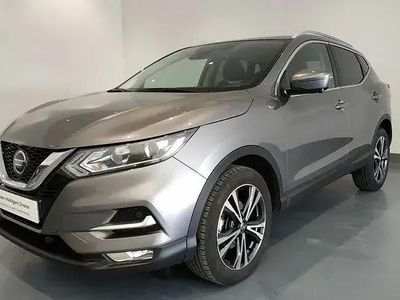 Usado Nissan Qashqai Tekna 131 CV (96 kW) 2018 Plata diamante (metalizado) SUV