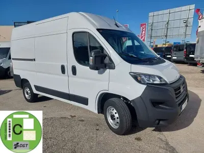 Usado Fiat Ducato 140 CV (102 kW) 2023 Blanco Van