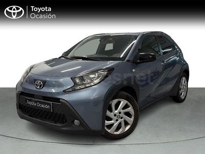 Usado Toyota Aygo X Play 72 CV (52 kW) 2024 Gris / plata SUV
