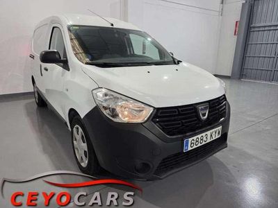 Usado Dacia Dokker Essentiel 102 CV (75 kW) 2019 Blanco Monovolumen