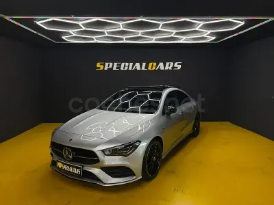 Usado Mercedes CLA220 190 CV (139 kW) 2022 Gris / plata Coupe