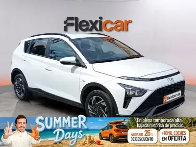 Usado Hyundai Bayon 100 CV (73 kW) 2023 Blanco SUV