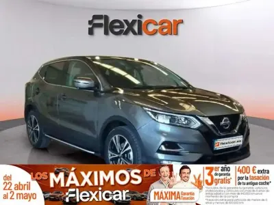Usado Nissan Qashqai N-Connecta 110 HP (80 kW) 2018 Cinzento SUV