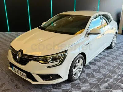 Usado Renault Mégane Business 115 CV (84 kW) 2019 Blanco Berlina