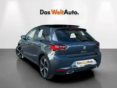 Usado Seat Ibiza FR 110 CV (80 kW) 2022 Gris Utilitario