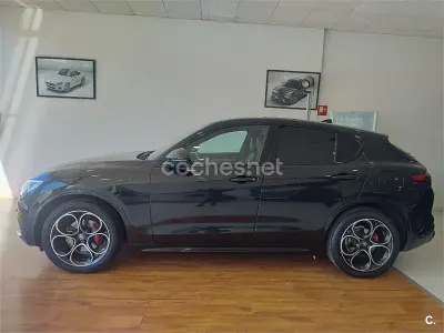Usado Alfa Romeo Stelvio Veloce 210 CV (154 kW) 2021 Negro SUV