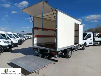 Usado Ford Transit Trend 131 CV (96 kW) 2022 Blanco Van