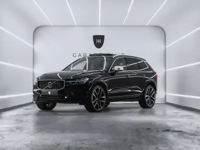 Usado Volvo XC60 R-Design 390 CV (286 kW) 2018 Negro SUV