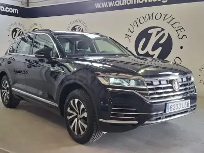 Second-hand VW Touareg Elegance 231 CP (169 kW) 2020 Negru SUV