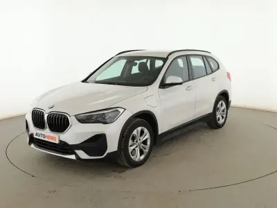 Usado BMW X1 Sport Line 220 CV (161 kW) 2021 Blanco SUV