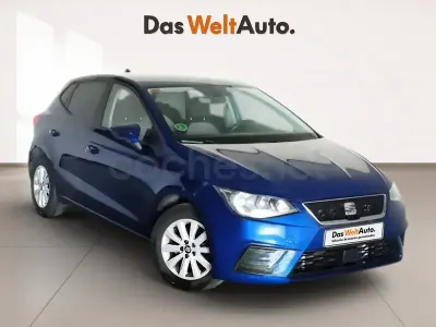 Usado Seat Ibiza Style Plus 95 CV (69 kW) 2019 Azul Utilitario