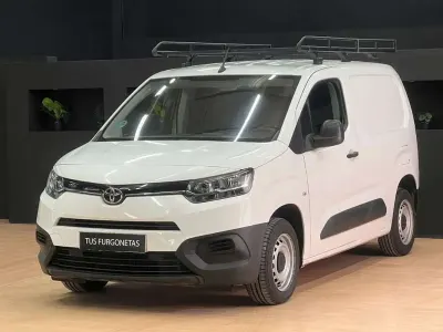 Usado Toyota Proace City City 102 CV (75 kW) 2021 Blanco Monovolumen