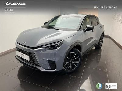 Gris / plata Usado 2025 Lexus LBX SUV | 34.900 € (Precio justo)