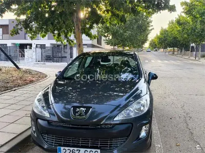 Usado Peugeot 308 Sport 136 CV (100 kW) 2008 Negro Berlina