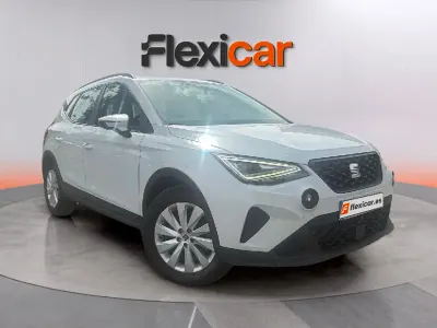 Usado Seat Arona Style 116 CV (85 kW) 2024 Blanco SUV