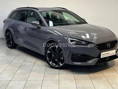 Usado Cupra Leon 150 CV (110 kW) 2023 Gris / plata Familiar
