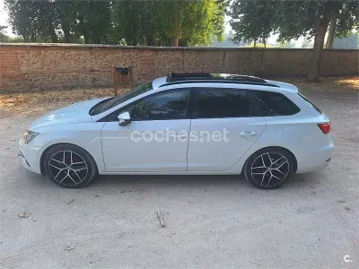 Usado Seat Leon ST FR 125 CV (91 kW) 2018 Blanco Familiar