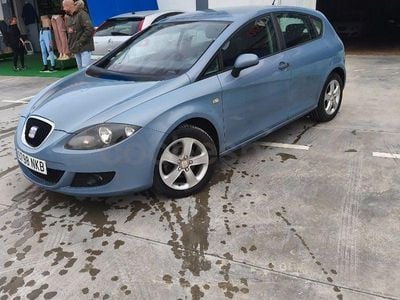 Usado Seat Leon Ecomotive 105 CV (77 kW) 2008 Azul Utilitario
