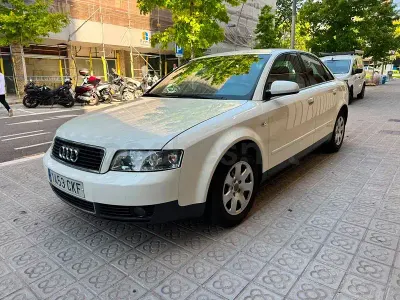 Usado Audi A4 130 CV (95 kW) 2003 Blanco Berlina