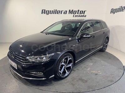 Usado VW Passat R-line 150 CV (110 kW) 2021 Negro Familiar