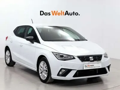 Usado Seat Ibiza FR 116 CV (85 kW) 2025 Blanco Utilitario