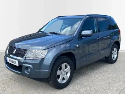 Usado Suzuki Grand Vitara 140 CV (102 kW) 2007 Gris / plata SUV