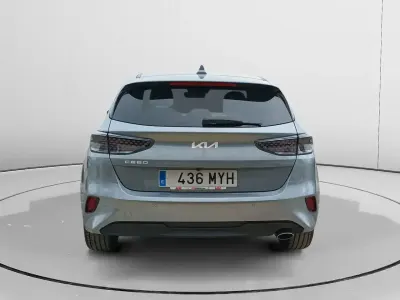 Usado Kia Ceed Edition 7 101 CV (74 kW) 2025 Gris Utilitario