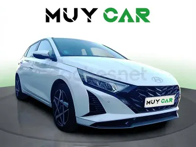 Usado Hyundai i20 100 CV (73 kW) 2024 Blanco Utilitario
