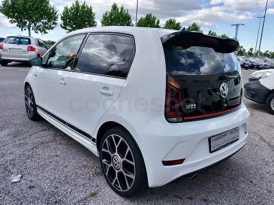 Usado VW up! Beats 75 CV (55 kW) 2018 Blanco Utilitario