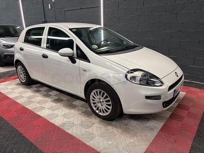 Usado Fiat Punto Pop 75 CV (55 kW) 2016 Blanco Utilitario