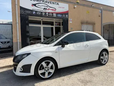 Usado Seat Ibiza SC FR 143 CV (105 kW) 2010 Blanco Utilitario