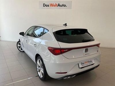 Usado Seat Leon FR 116 HP (85 kW) 2025 Branco
