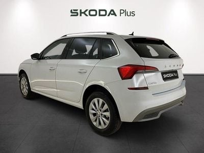 Usado Skoda Kamiq 95 CV (69 kW) 2022 Blanco SUV
