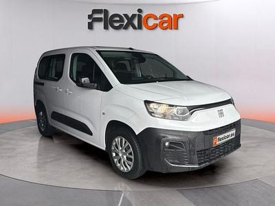 Blanco Usado 2023 Fiat Doblò Monovolumen | 17.490 € (Precio justo)