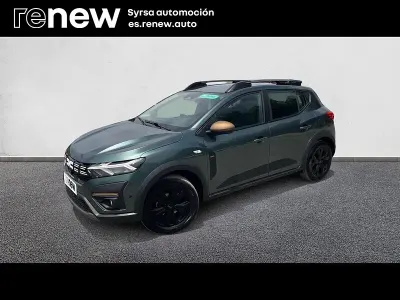 Usado Dacia Sandero Extreme 100 CV (73 kW) 2025 Verde Berlina