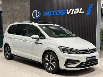 Blanco Usado 2020 VW Touran Sportline Monovolumen | 31.900 €