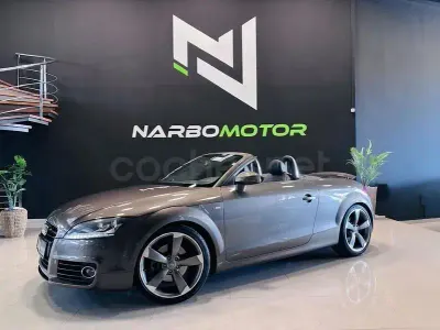 Usado Audi TT Roadster S-Line 211 CV (155 kW) 2012 Gris / plata Descapotable