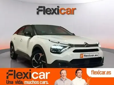 Begagnad Citroën C4 Feel 130 HK (95 kW) 2023 Vit Sedan