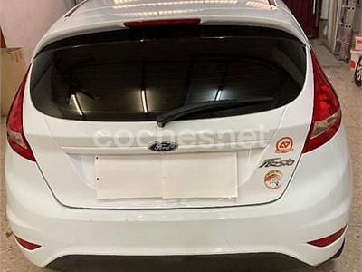 Blanco Usado 2011 Ford Fiesta Trend Berlina | 6000 € (Precio justo)