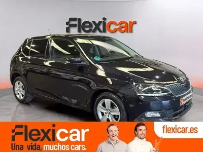 Usado Skoda Fabia Ambition 95 CV (69 kW) 2018 Negro