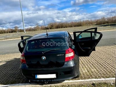 Usado BMW 120 163 CV (119 kW) 2006 Negro Utilitario