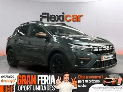 Usado Dacia Sandero Expression 101 CV (74 kW) 2023 Verde