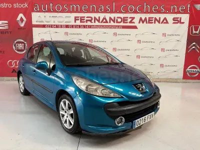 Usado Peugeot 207 90 CV (66 kW) 2007 Azul Berlina