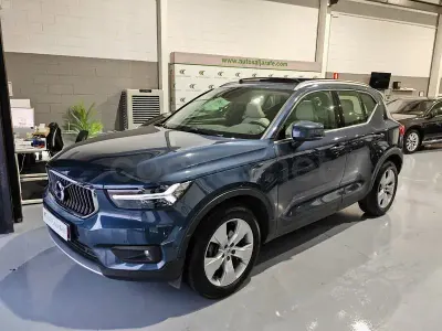 Usado Volvo XC40 Inscription 150 HP (110 kW) 2019 Cinzento SUV